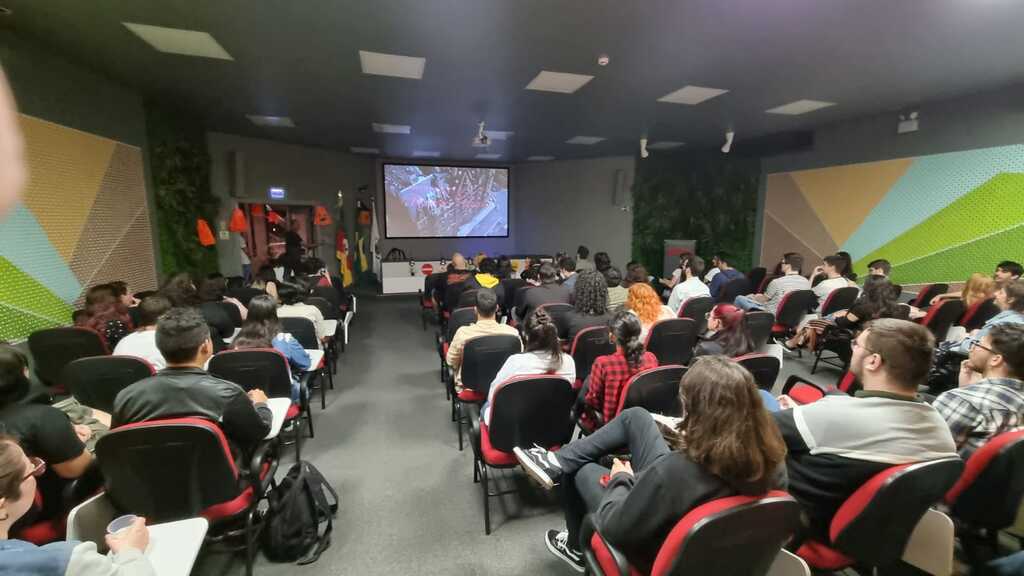 Terror, doces e travessuras até de madrugada no Diário