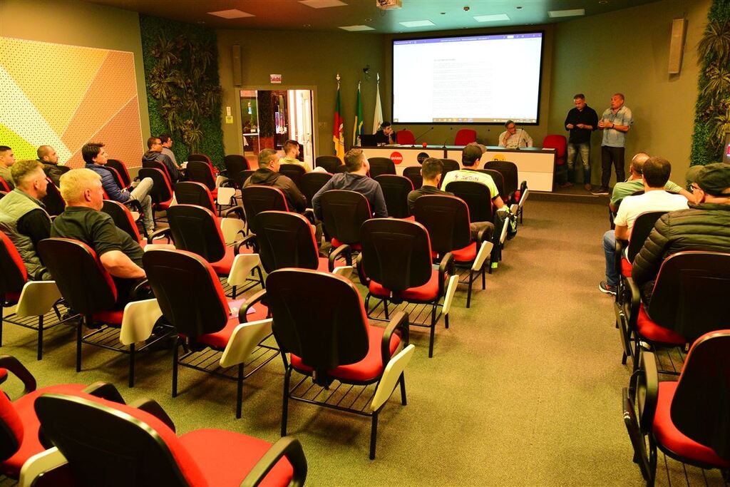 Com 15 times na disputa, 1ª Copa Diário de Futsal começa na próxima terça-feira