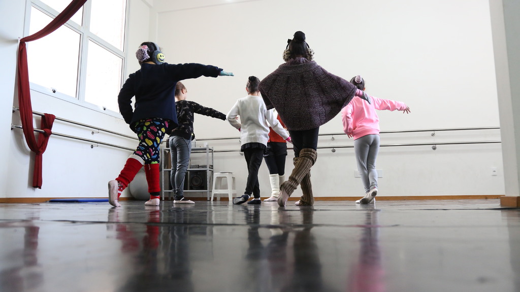 título imagem Royale Escola de Dança completa 25 anos em meio à campanha em busca de apoio financeiro
