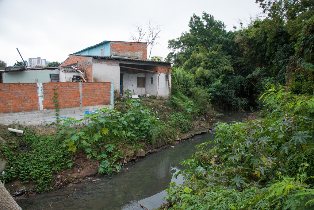 título imagem Sobe para 115 o número de áreas de risco em Santa Maria; cerca de 4 mil pessoas vivem nestes locais