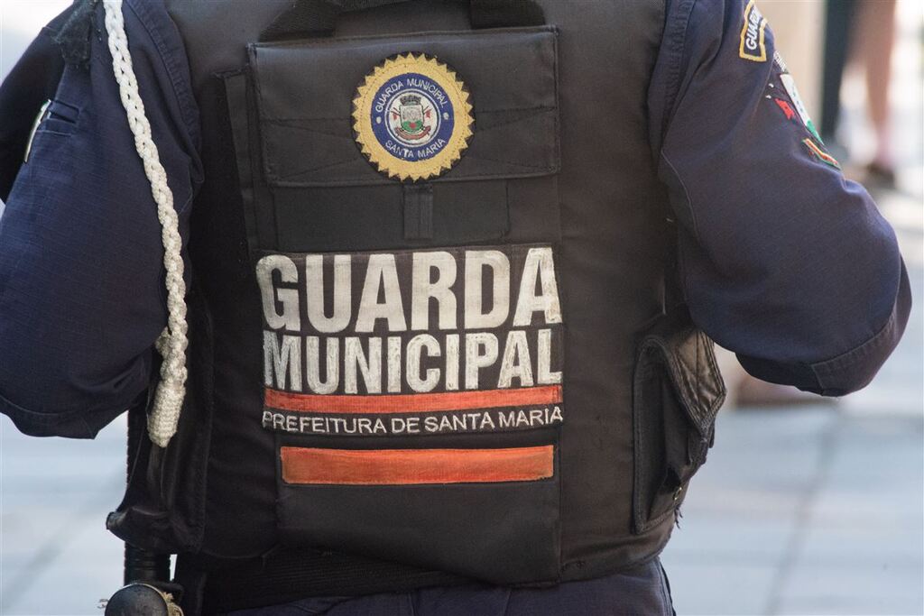 título imagem Homem fica ferido após briga em fila para pegar a janta