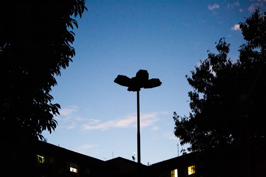 Cerca de 90% da iluminação pública de Santa Maria é ineficiente, aponta estudo; 27 mil luminárias vão ser trocadas a partir do próximo ano Cerca de 90% da iluminação pública de Santa Maria é ineficiente, aponta estudo; 27 mil luminárias vão ser trocadas a partir do próximo ano