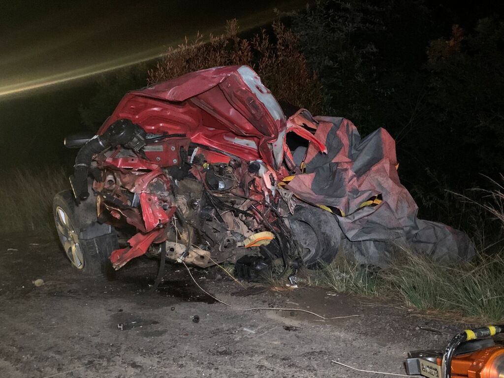 Homem morre após colidir veículo em caminhão na BR-287