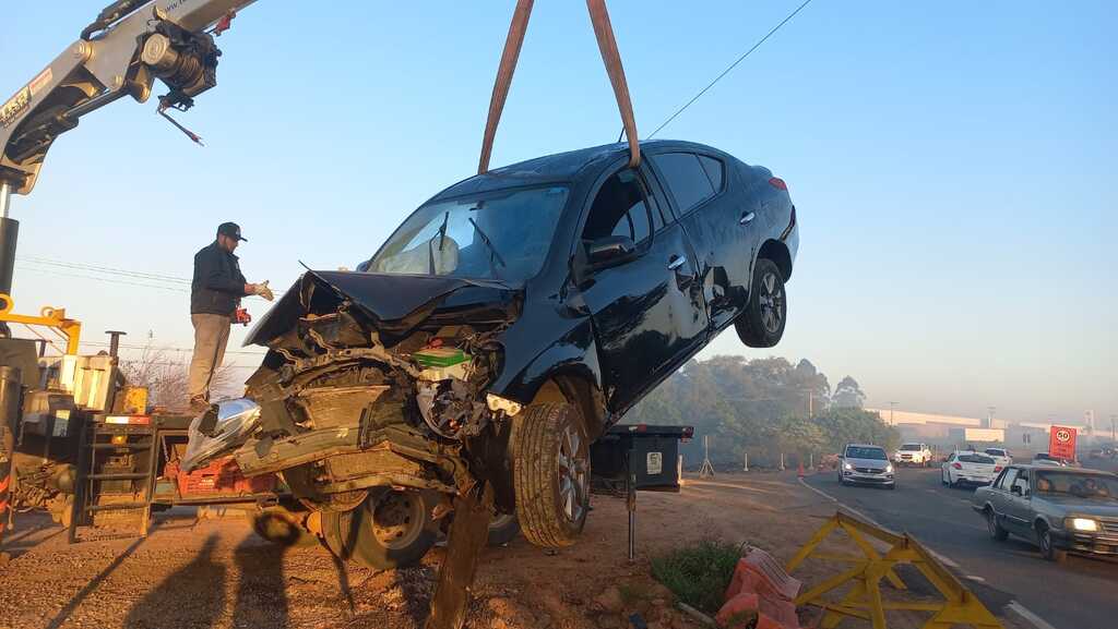 Foto: Polícia Rodoviária Federal (Divulgação) - Acidente aconteceu por volta das 5h da madrugada