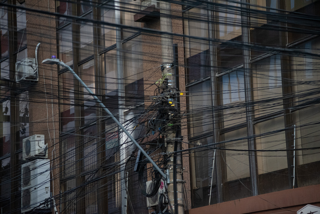 título imagem Mais de 200 incidentes de trânsito foram causados por fios nas vias de Santa Maria desde o segundo semestre de 2022