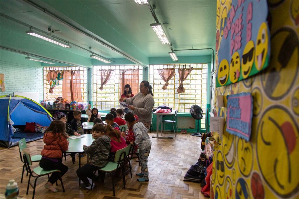 Para o Dia dos Professores, categoria quer os seus direitos respeitados