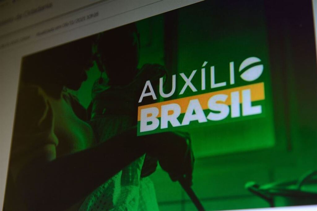 Auxílio Brasil e vale-gás: parcelas de outubro começam a ser pagas nesta terça-feira