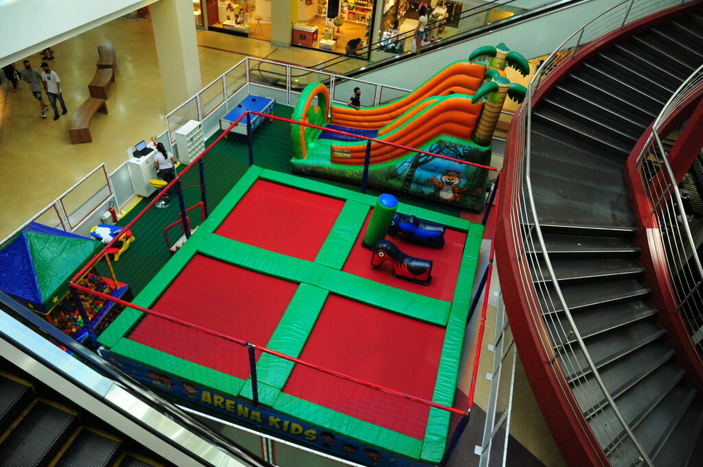 Shoppings de Santa Maria apostam em atrações para instigar crianças
