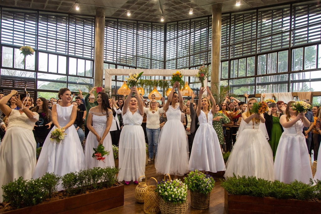 Em edição especial de noivas, Expoflor 2022 reuniu dezenas de arranjos florais de alunos do Colégio Politécnico da UFSM
