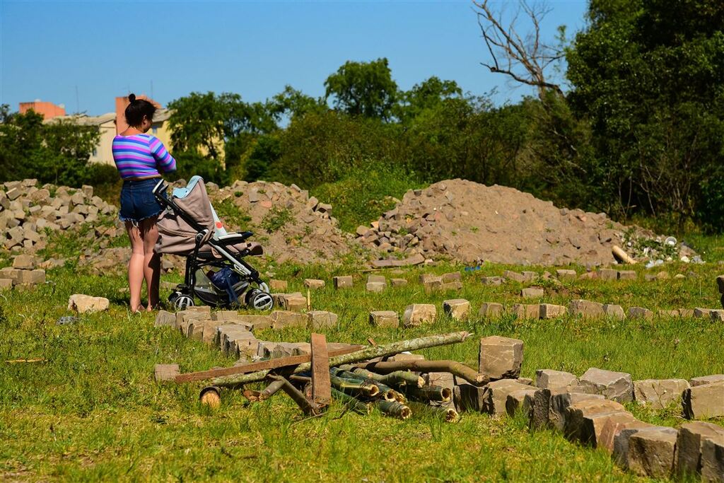 Prefeitura barra ocupações irregulares no Parque da Jockey Club