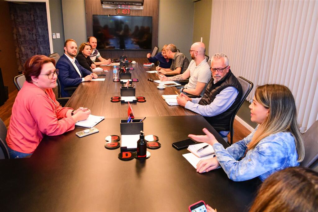 Comitê do Meio Ambiente define grupos de trabalho para liderar ações de coleta seletiva e de educação ambiental