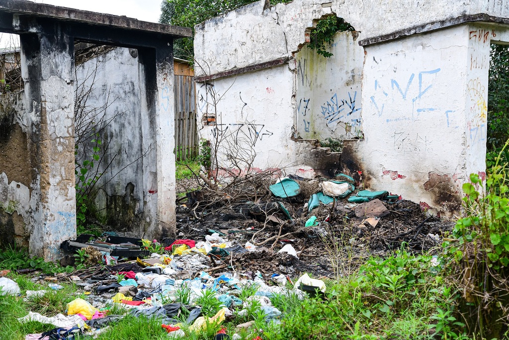 Desapropriado em 2012, Parque da Jockey segue com grande quantidade de lixo acumulado