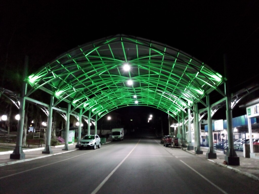 Iluminação da rua coberta de Nova Palma encanta comunidade