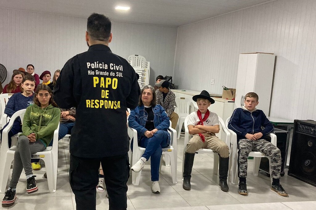 Papo de Responsa começa nas escolas de Agudo