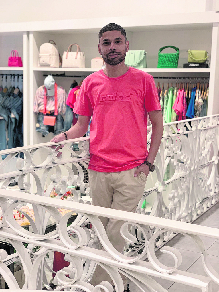 Moda: Alegria e renovação em looks na coluna de Serginho Marques