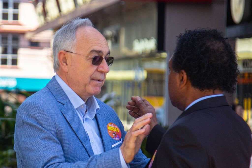 “Podemos fazer uma grande caminhada para o futuro, cuidando do presente”, afirma Vicente Bogo, candidato ao governo do Estado pelo PSB