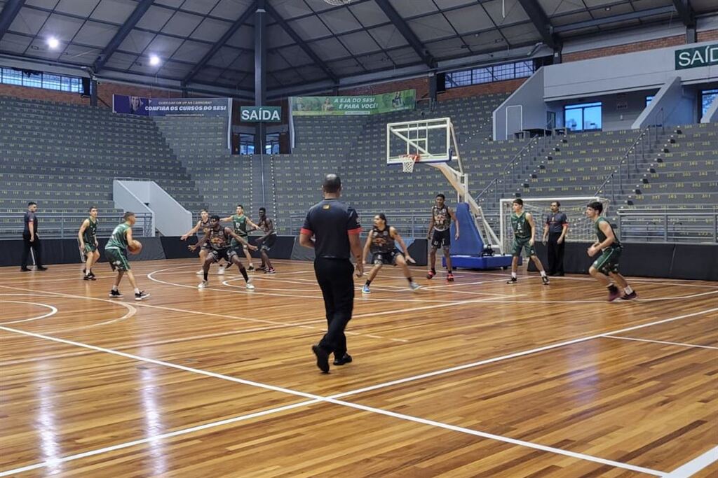 Coritians/Asiba estreia com derrota no Sul-Brasileiro