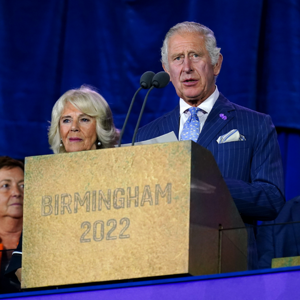 Charles III assume o trono; entenda a linha de sucessão da família real britânica