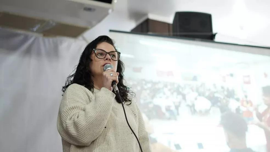 “A nossa população está passando por uma das maiores crises sanitárias e financeiras do último período histórico” afirma Fabiana Sanguiné, candidata ao Senado, em entrevista a CDN