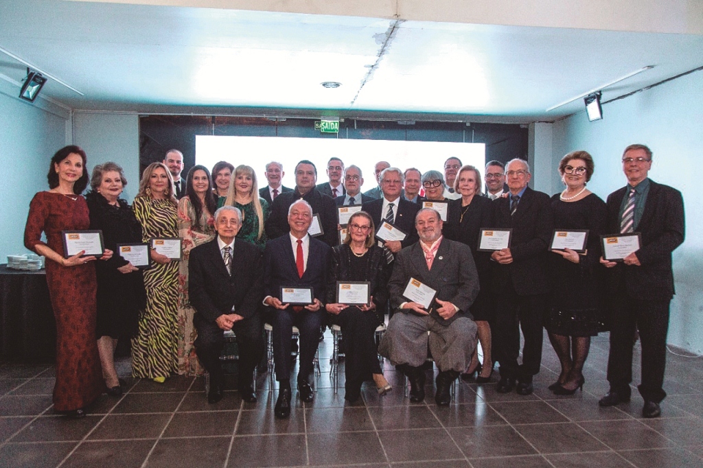Artes, música, gastronomia e homenagens em Jantar Cultural da Amasm