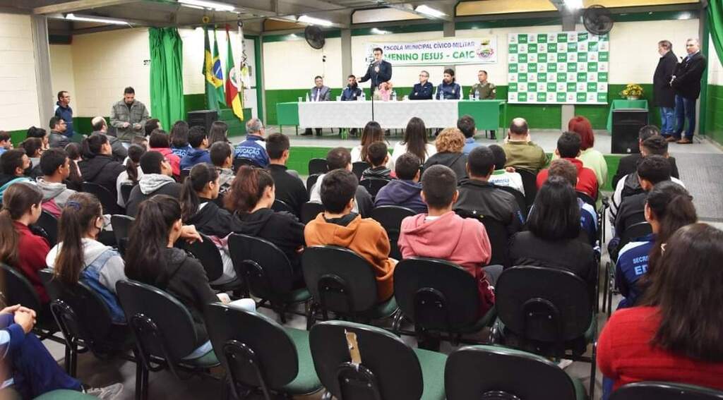 São Gabriel implanta ensino cívico-militar