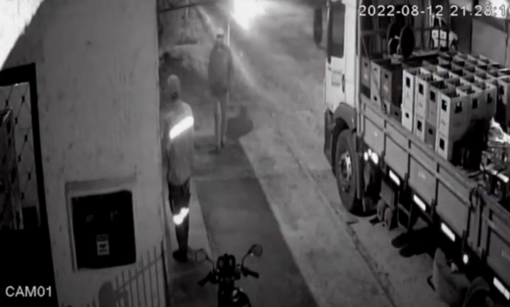 Câmera mostra últimos momentos de Gabriel Marques Cavalheiro antes de ser abordado por policiais; assista