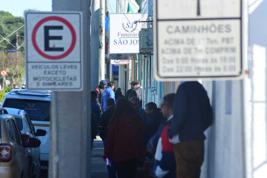 Corpo de Gabriel é velado em São Gabriel