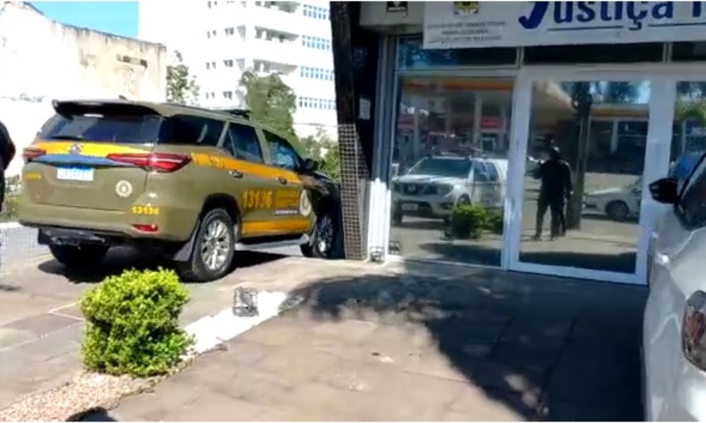 PMs investigados pela morte de Gabriel participam de audiência na Justiça Militar em Santa Maria