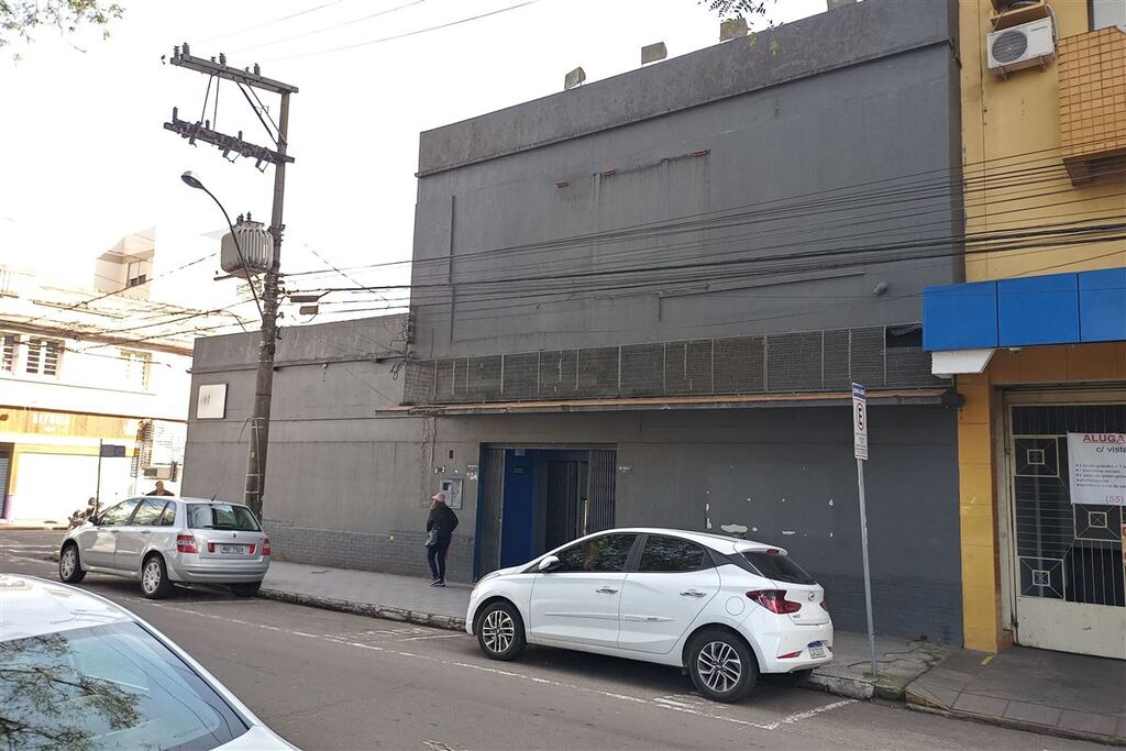 Deni Zolin: nova boate vai abrir na frente da Praça Saturnino de Brito