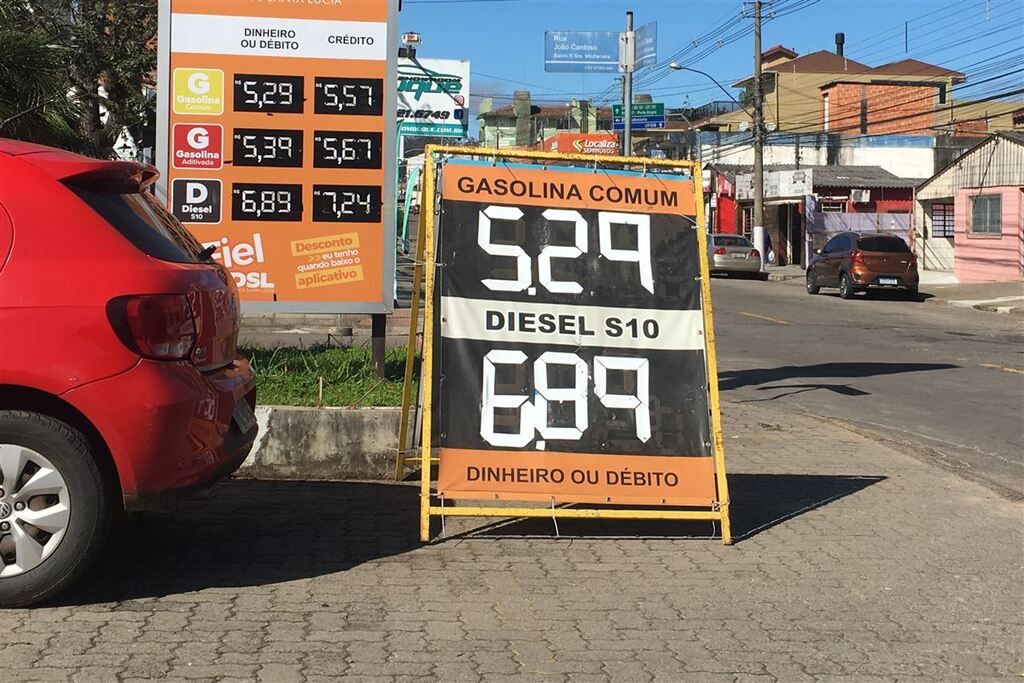 Gasolina, etanol e diesel ficam mais baratos em Santa Maria, segundo pesquisa realizada pelo Diário