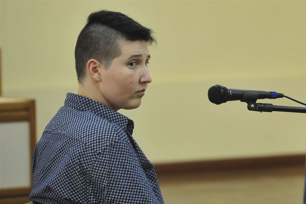 Adiado o júri de mulher acusada de matar ex-namorada, nova data será definida