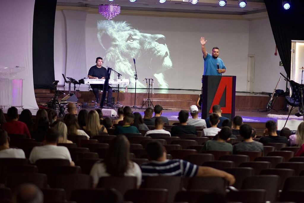 Movimento inédito reúne jovens cristãos