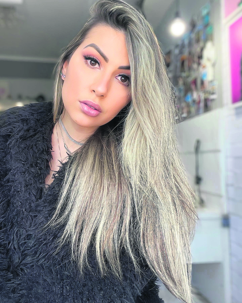 Tendência: #lookdodia, desfile na areia e dicas da Netflix na coluna de Camila Cunha deste fim de semana