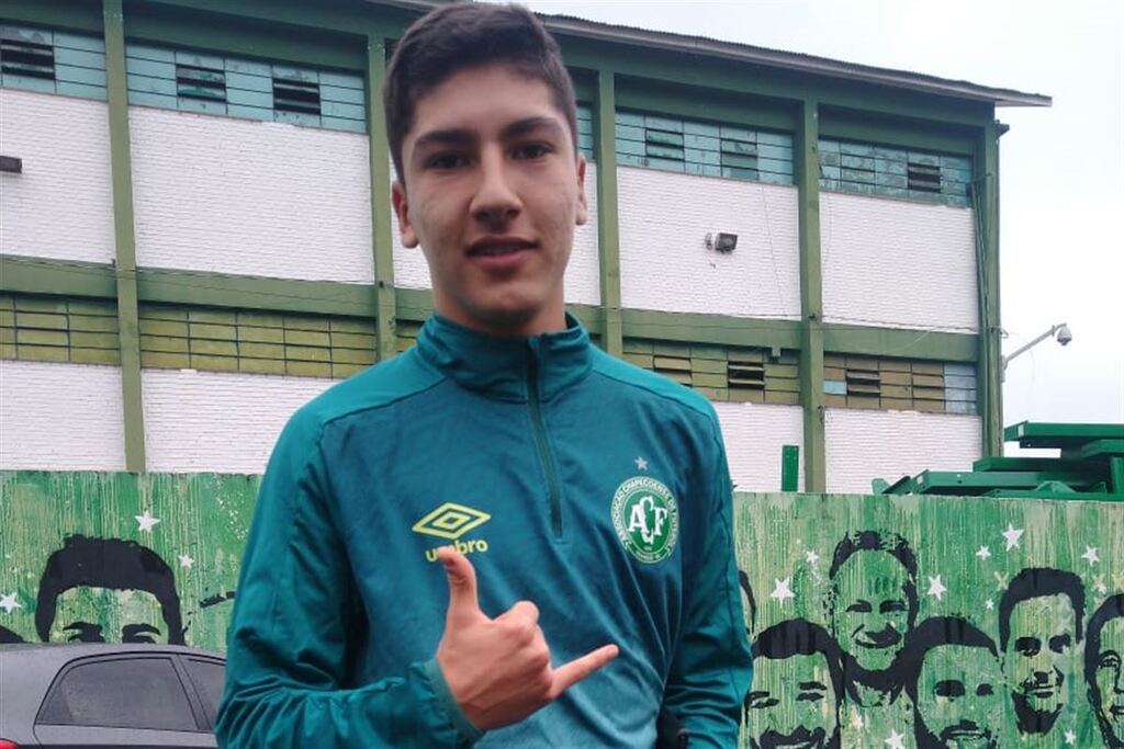 Jogador do Polo da Chapecoense em Santa Maria vai atuar no time sub-17 catarinense