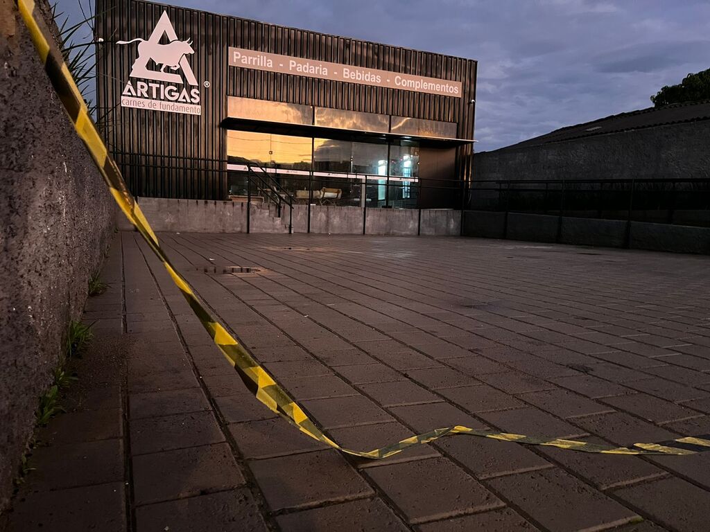 “Esperamos por justiça”, diz irmã de homem assassinado no próprio estabelecimento em Santa Maria