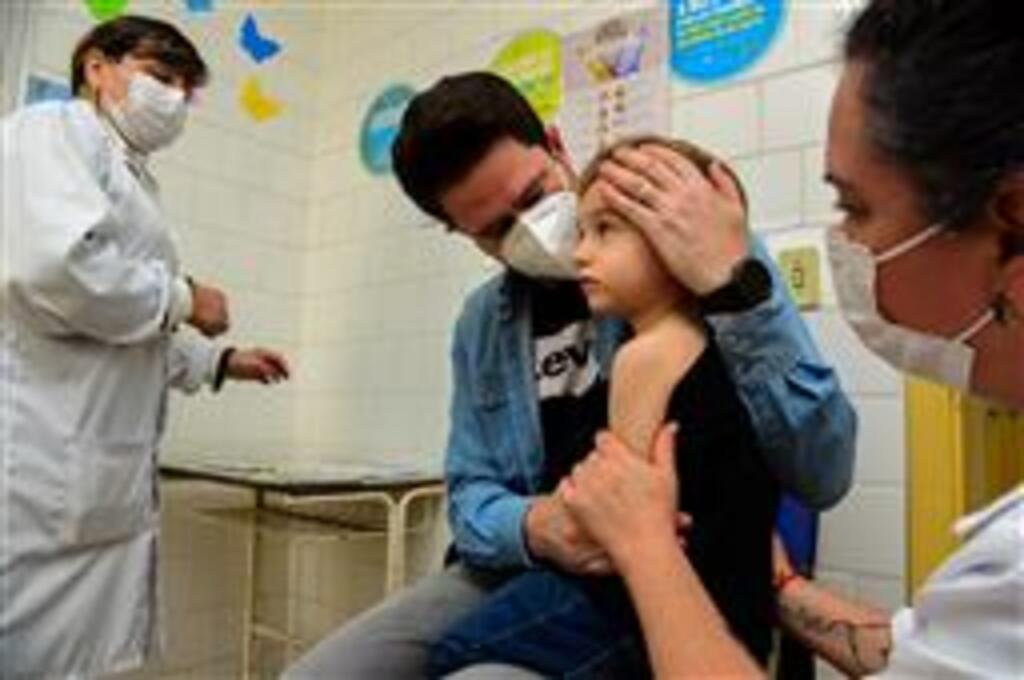 Primeira ação de vacinação contra Covid-19 para crianças de 3 e 4 anos registra baixa procura em Santa Maria