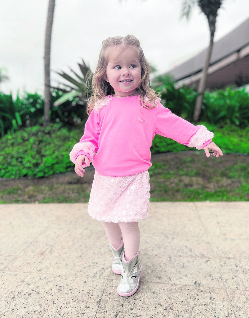 Moda: Flavinha Louise mostra lookinhos confortáveis e estilosos para brincar e passear