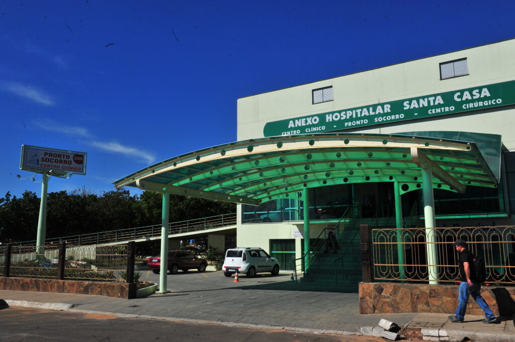 Avô é condenado a 30 anos de prisão por estuprar neta