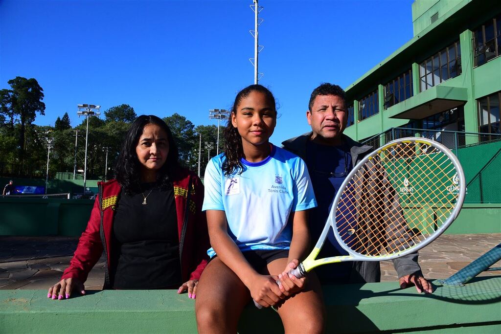 De mala, cuia e raquete, tenista de Santa Maria segue para Belo Horizonte