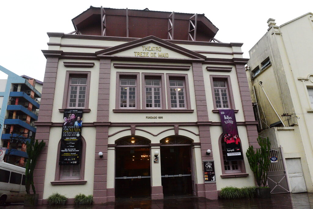 Últimos dias para se inscrever no edital de Ocupação do Theatro Treze de Maio