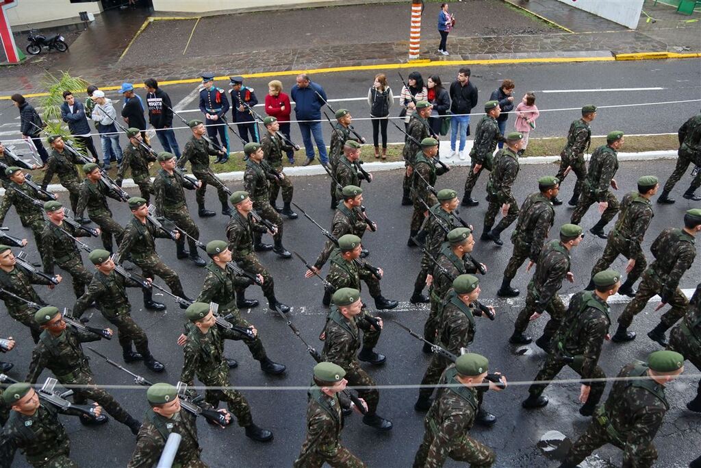 Após dois anos, desfiles das semanas da Pátria e Farroupilha voltam a ser presenciais