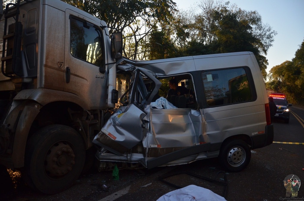 Sete pessoas morrem em acidente na BR-386, próximo a Constantina