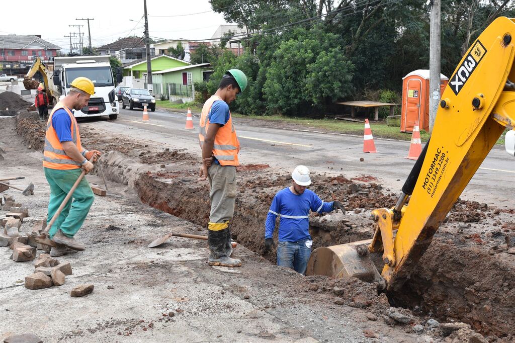 Deni Zolin: canalização que levará esgoto de Camobi para ser tratado já tem trechos em obras