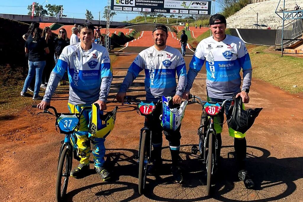 Pilotos de Santa Maria participam do Campeonato Brasileiro de Bicicross