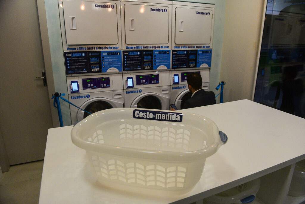 Lavanderia sem funcionários começa a operar em Santa Maria