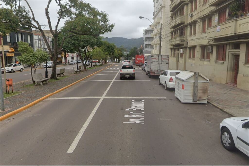 Homem é atropelado ao atravessar avenida no centro de Santa Maria