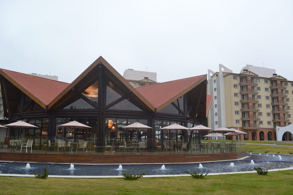 Do café da manhã ao jantar, o melhor sabor está no restaurante Di Giordana Resort
