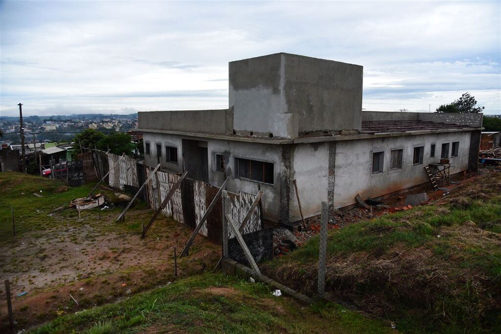 Obras inacabadas: Unidade de saúde Alto da Boa Vista