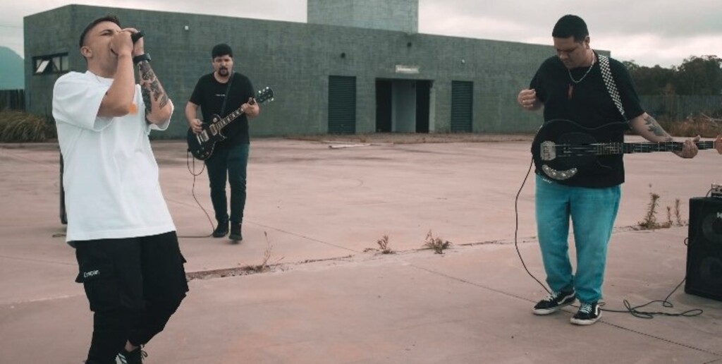 De volta aos palcos, banda santa-mariense Antídoto promove festival de música autoral