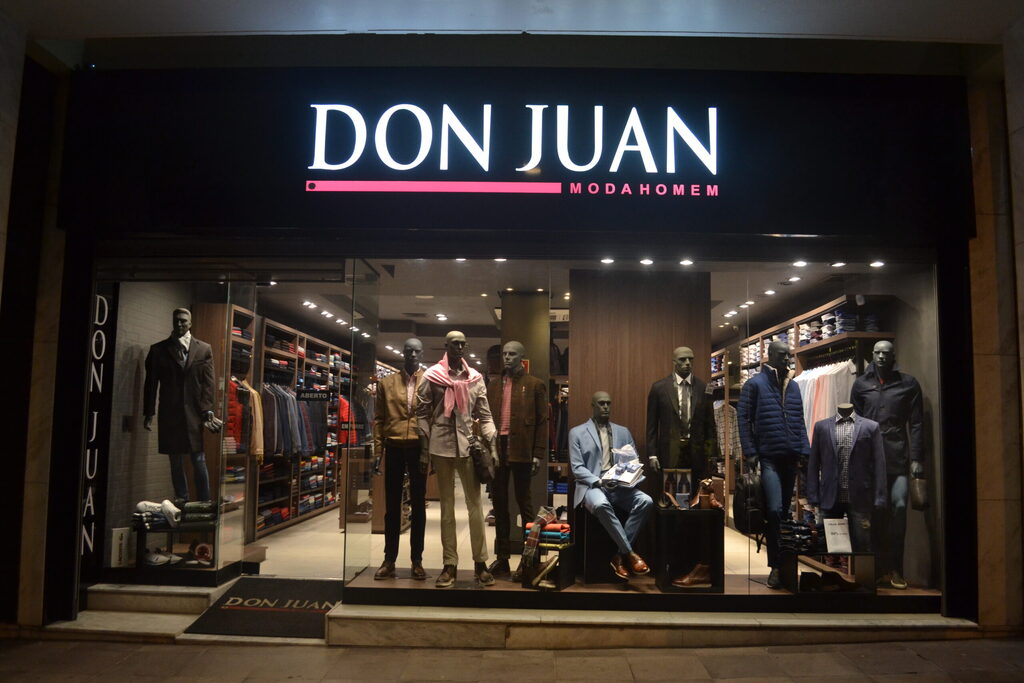 Homens que gostam de estilo vestem Don Juan 